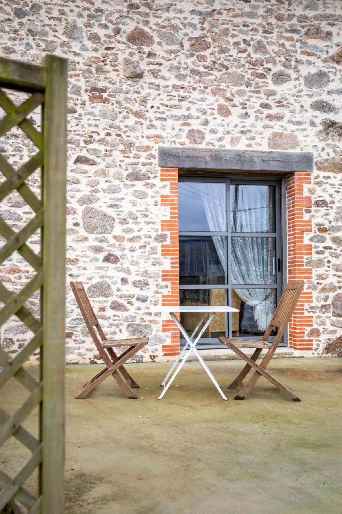 Charmant gîte à la campagne, proche du Puy du Fou, Les Charmes de Castellariis Pouzauges Extérieur photo
